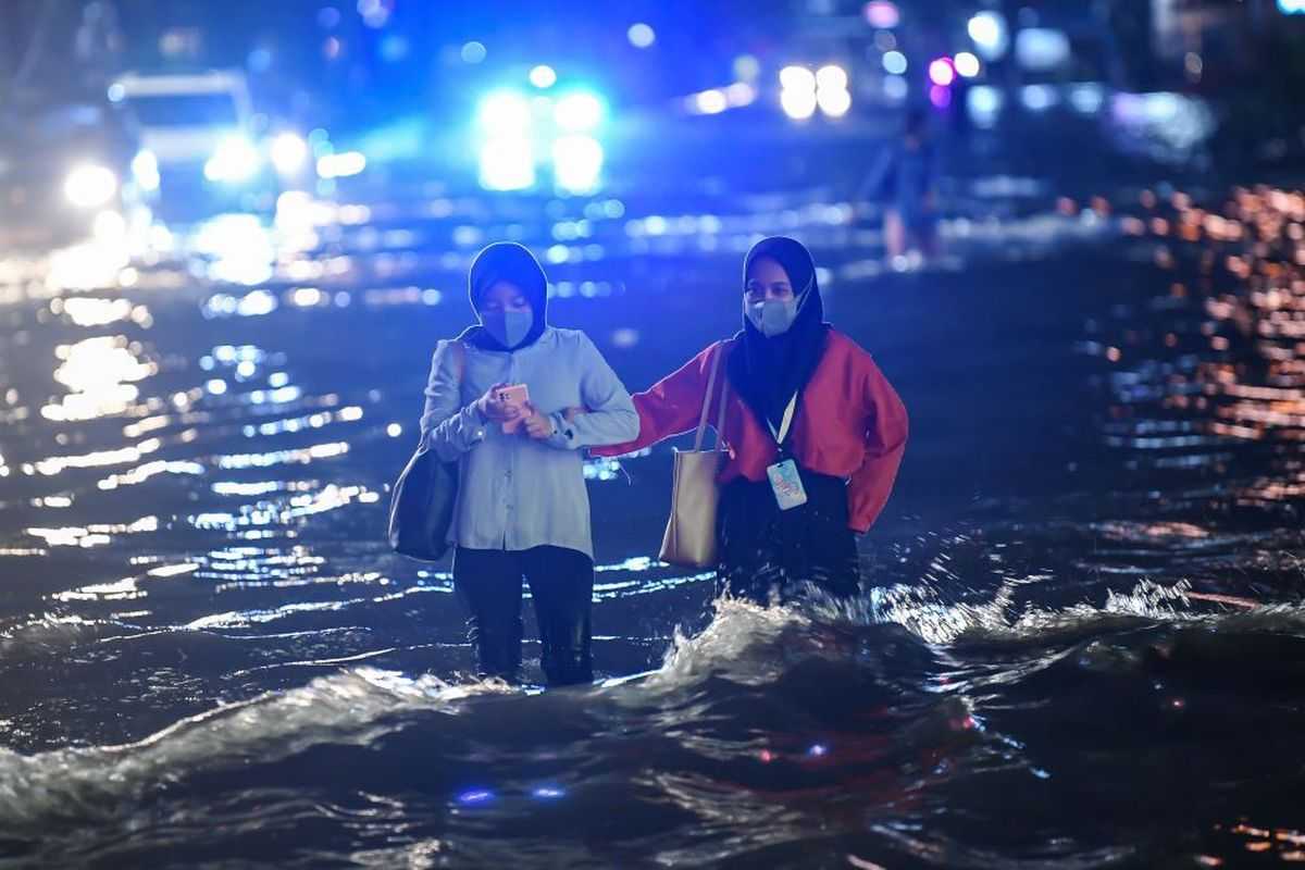 Banjir Kembali Menguasai DKI Jakarta