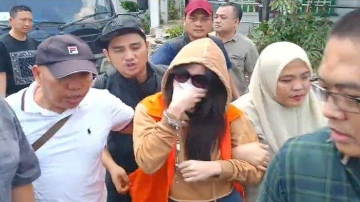 Tertangkap Interpol Selebgram Al Naura di Tokyo, Tiba di Palembang dan Ditahan